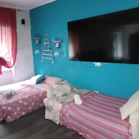 Nathan House,teano * Roma