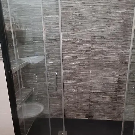 Apartamento Nathan House,teano Roma