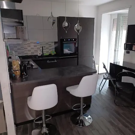 Apartment Nathan House,teano *