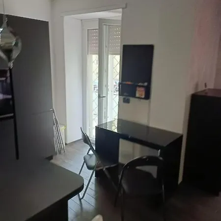 Apartment Nathan House,teano *